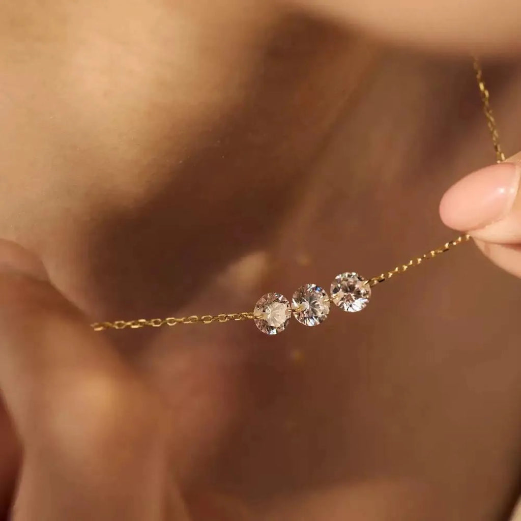 Selunyra Round Diamond Necklace product view 3