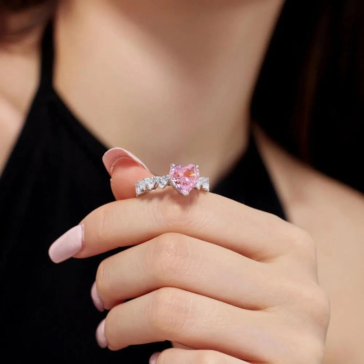 Selunyra Love Heart Ring product view 3
