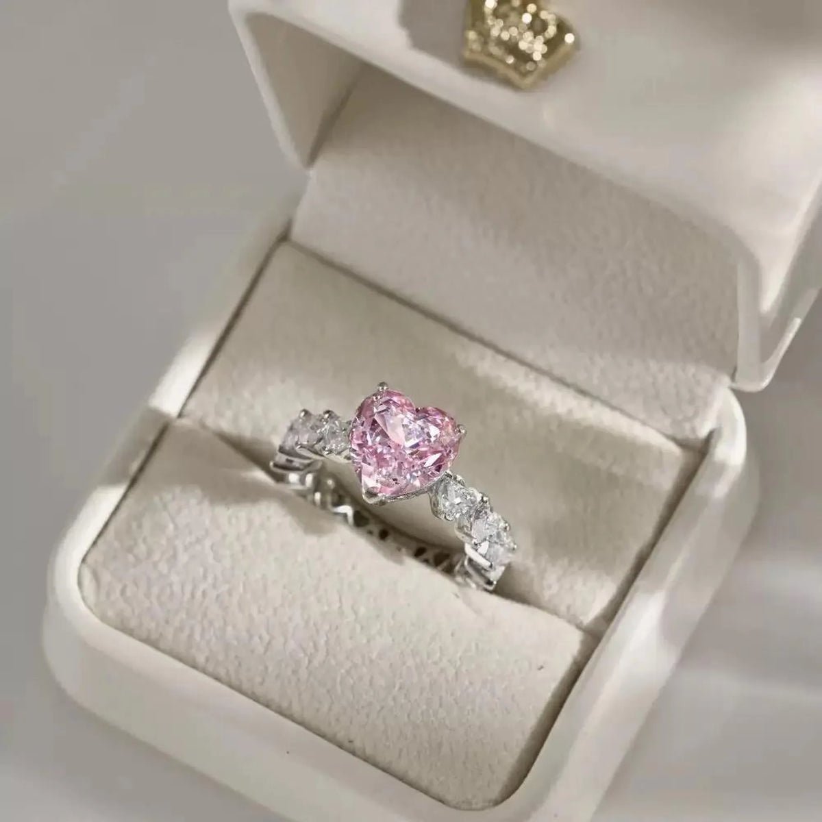 Selunyra Love Heart Ring product view 5