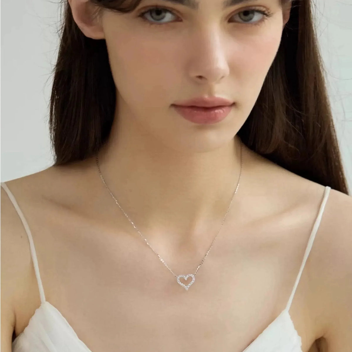 Selunyra Diamond Heart Necklace product image 4