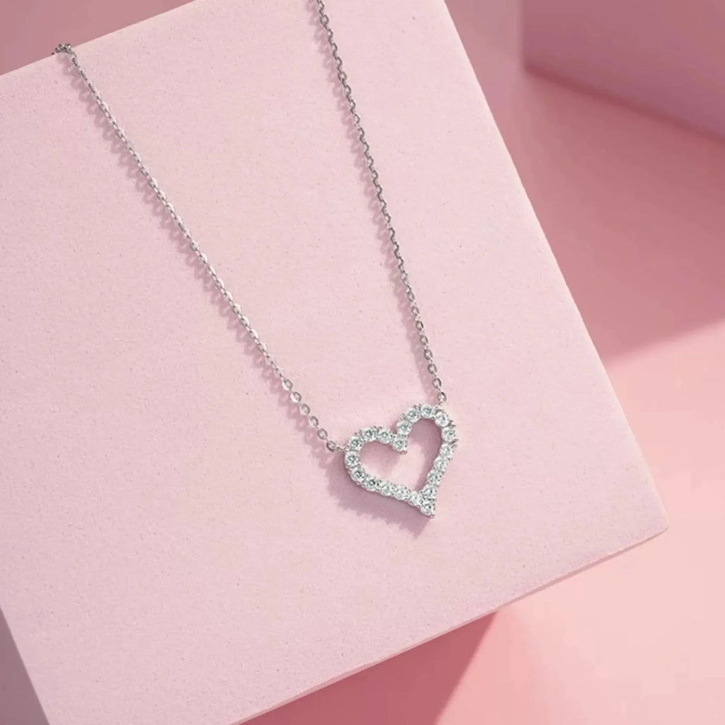 Selunyra Diamond Heart Necklace product image 6