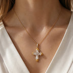 Selunyra Hermes Necklace wearing image 1
