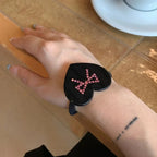Selunyra Black Heart Clip product image 4