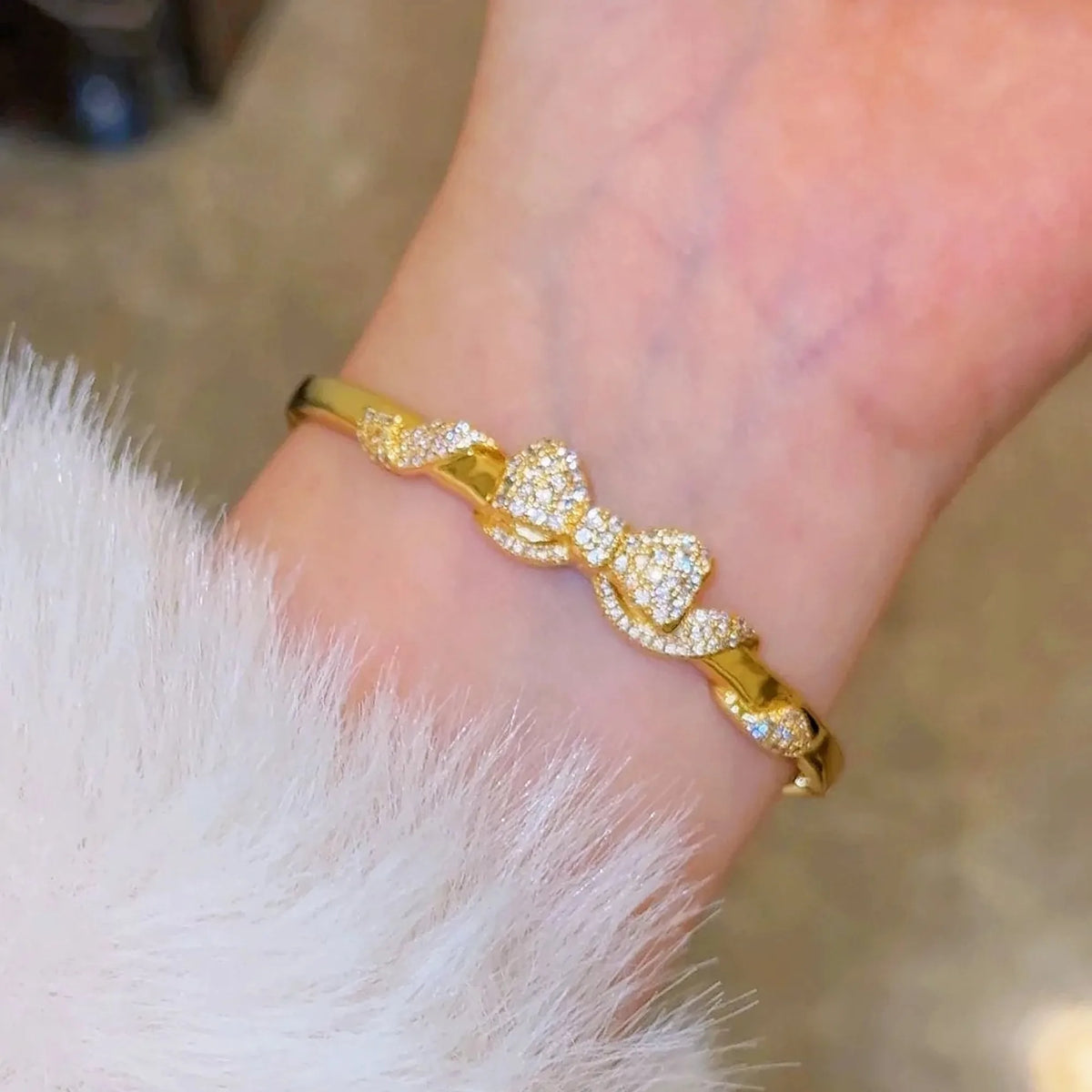 Selunyra Aurora Bow Bracelet product view 2