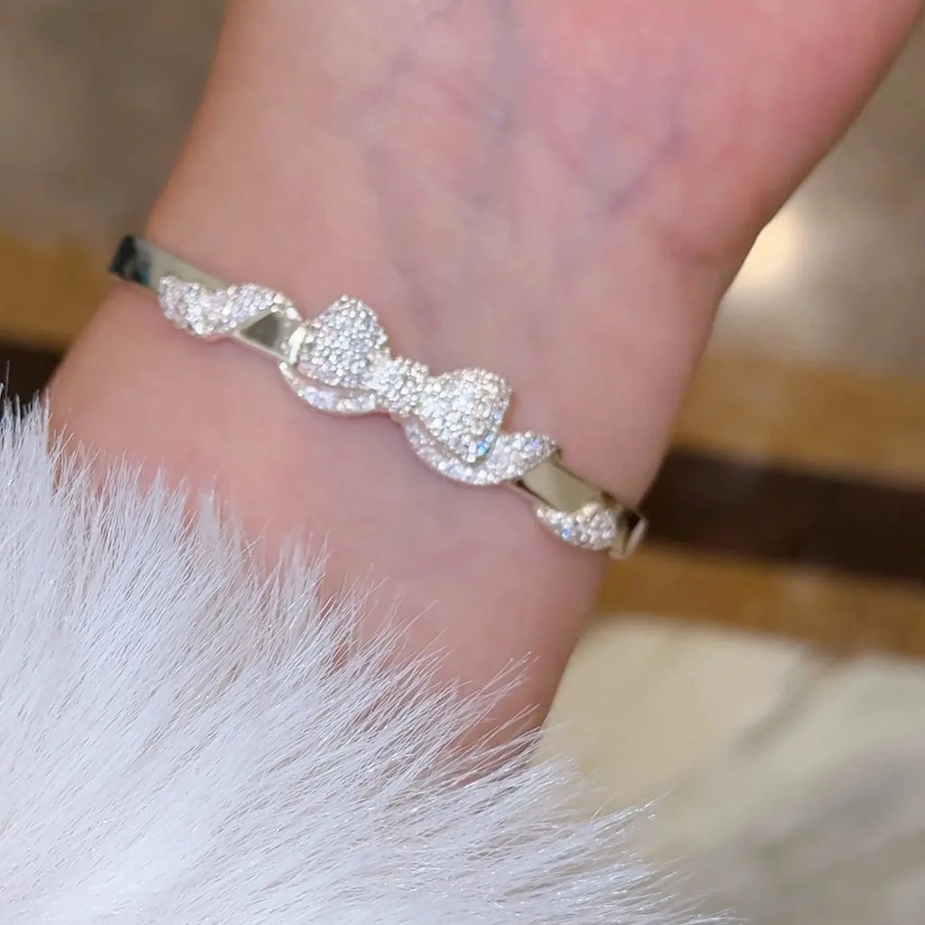 Selunyra Aurora Open Bow Bracelet product view 2