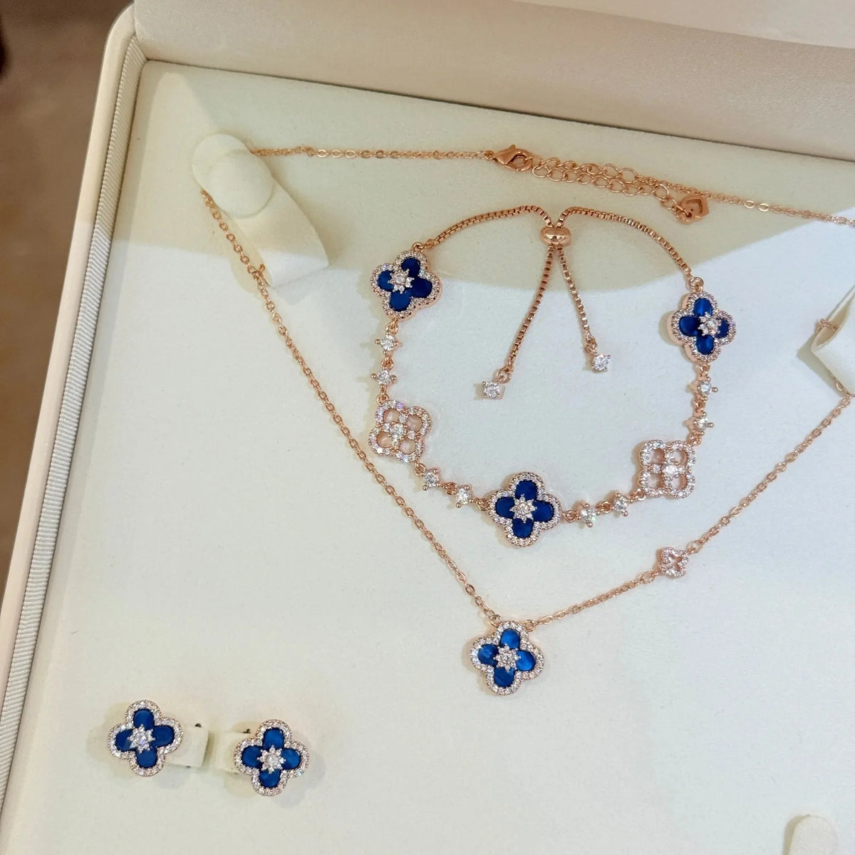 Selunyra Royal Blue Set product view 4