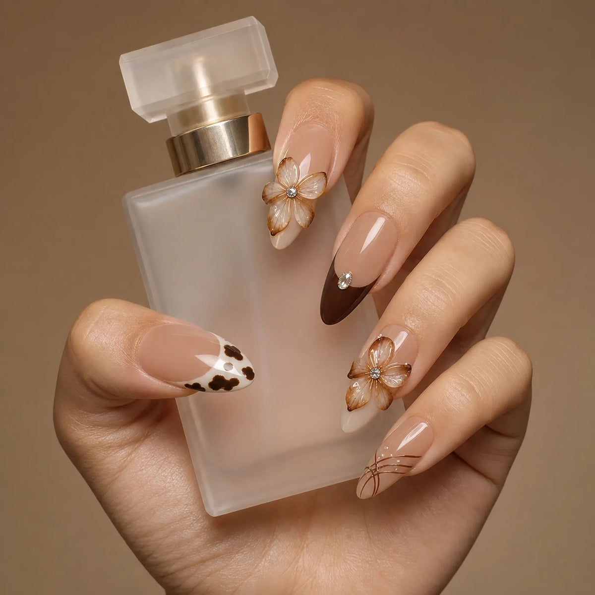Selunyra Amber Iris Nails worn manicure 2