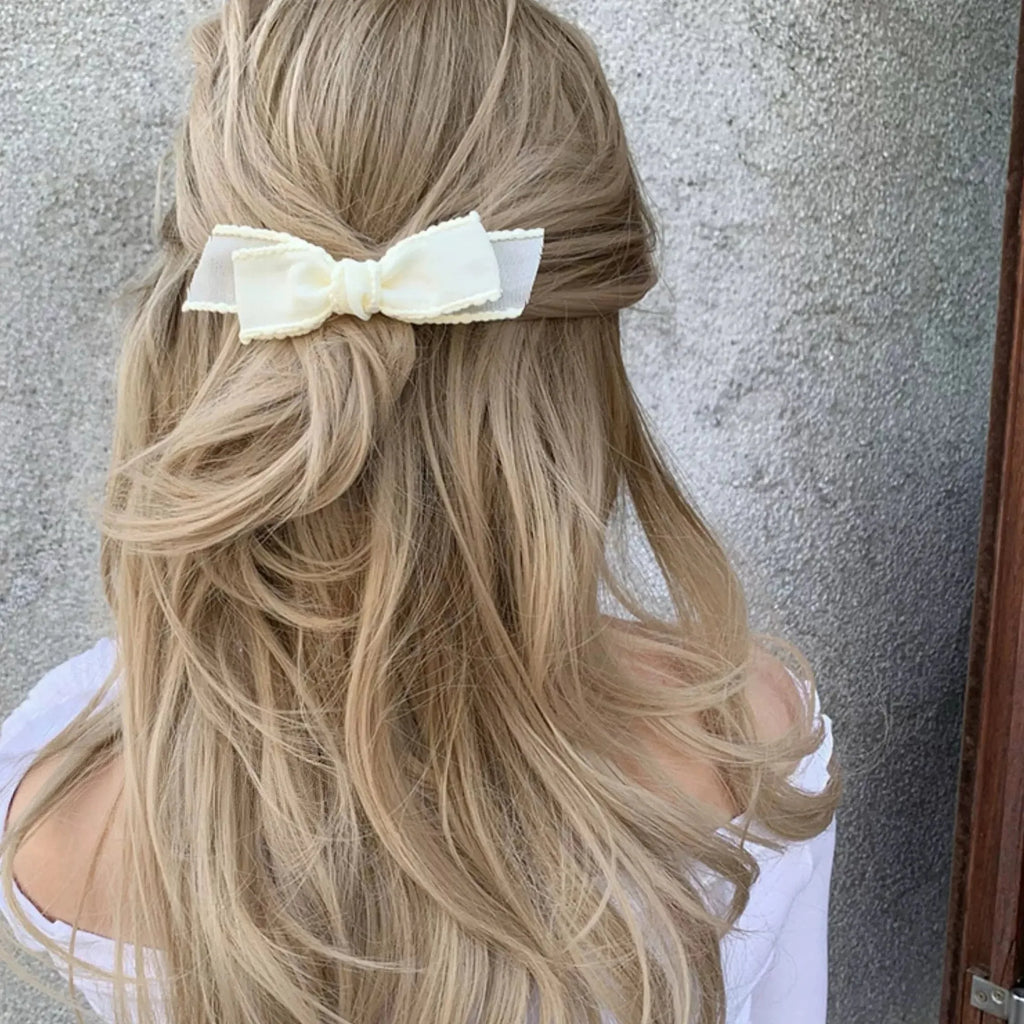 Selunyra Bow Clip product image 2