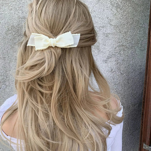 Selunyra Bow Clip product image 2