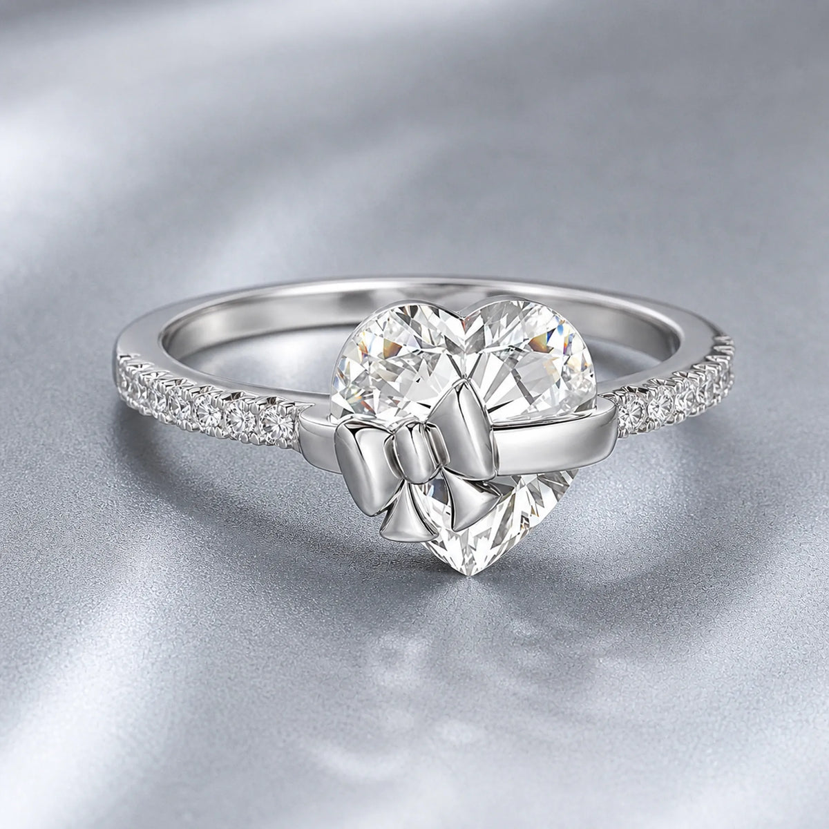 Selunyra Bow Heart Silver Ring – product view