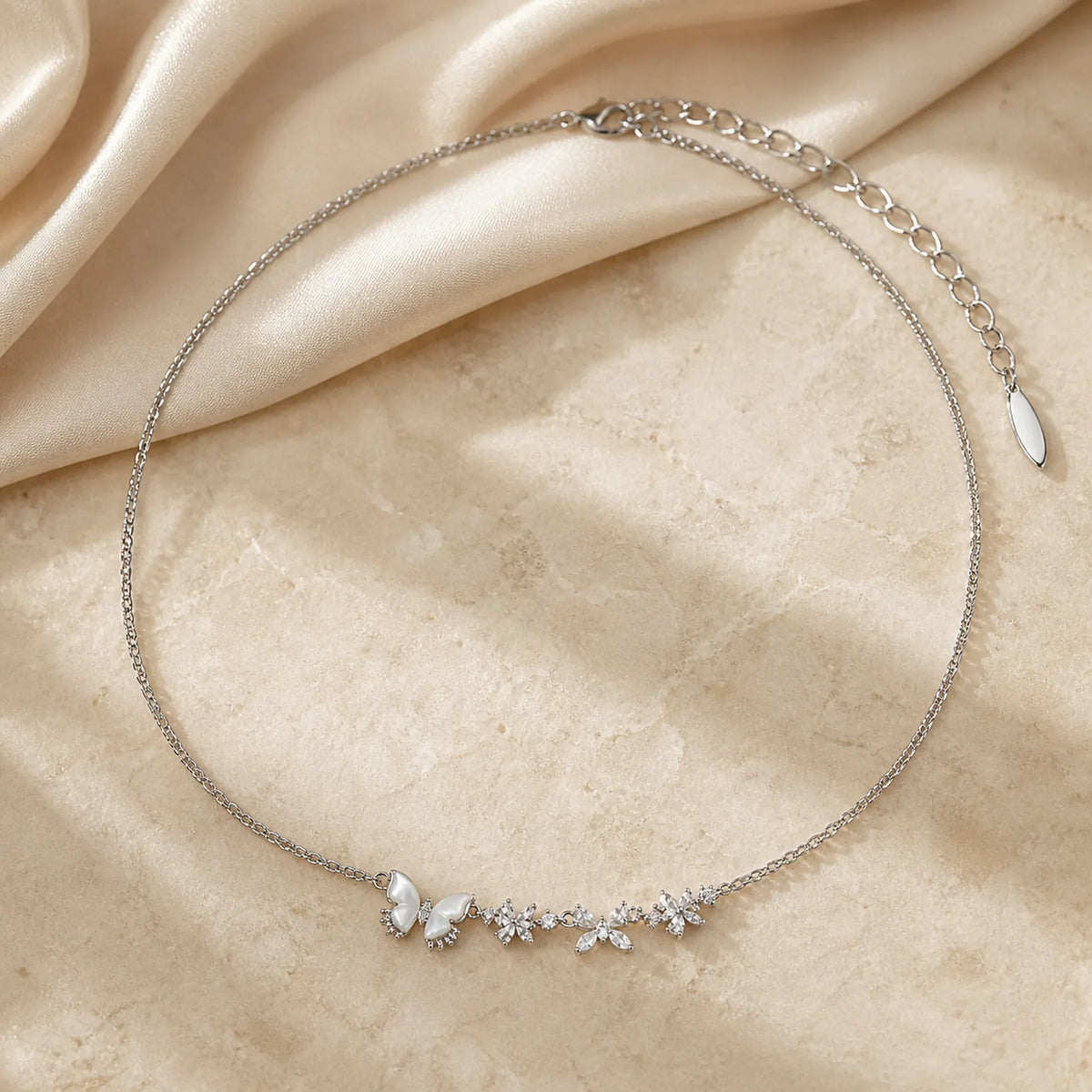 Selunyra Butterfly Necklace Y asymmetric mother-of-pearl product view