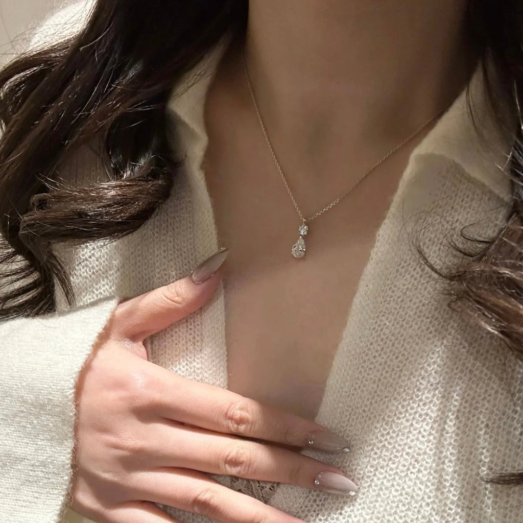Selunyra Drop Diamond Set necklace worn
