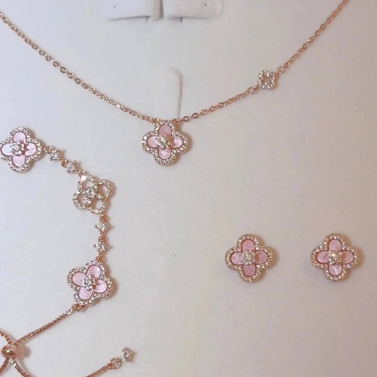 Selunyra Sakura Cleef Bracelet product image 3