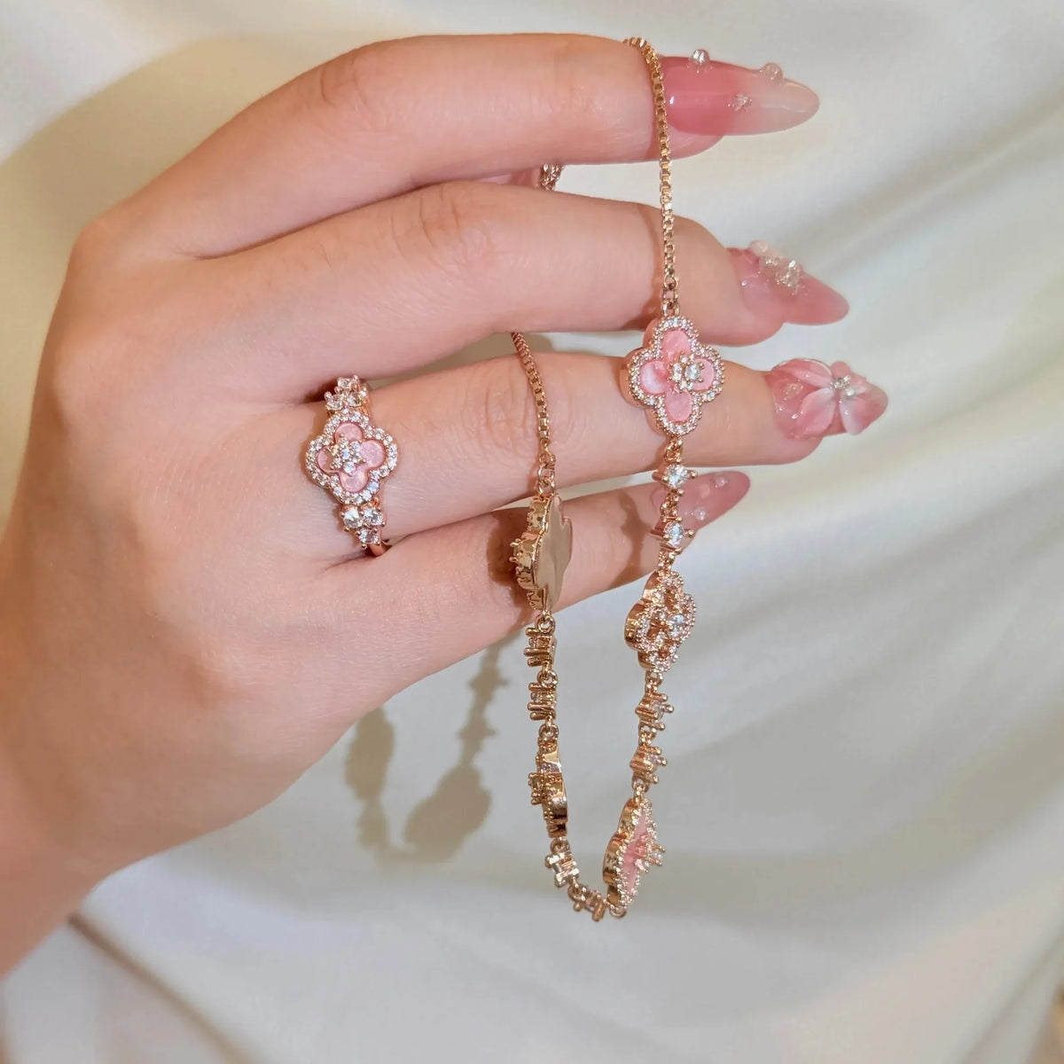 Selunyra Sakura Cleef Bracelet product image 4