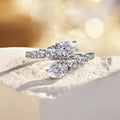 Selunyra Snack open bypass ring with pear-shaped stones
