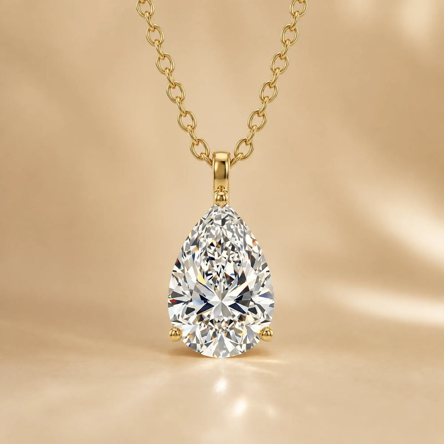 Selunyra Teardrop Diamond Necklace product image 1